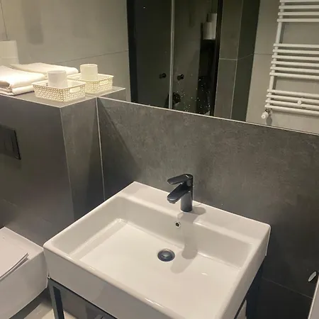 W Podczelu 4 Osoby 10 Minut Plaza Basen Sauna Apartment *