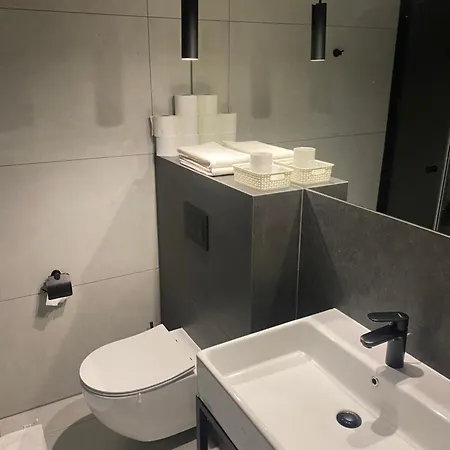 Apartment W Podczelu 4 Osoby 10 Minut Plaza Basen Sauna *