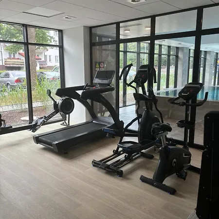 W Podczelu 4 Osoby 10 Minut Basen Sauna Kołobrzeg